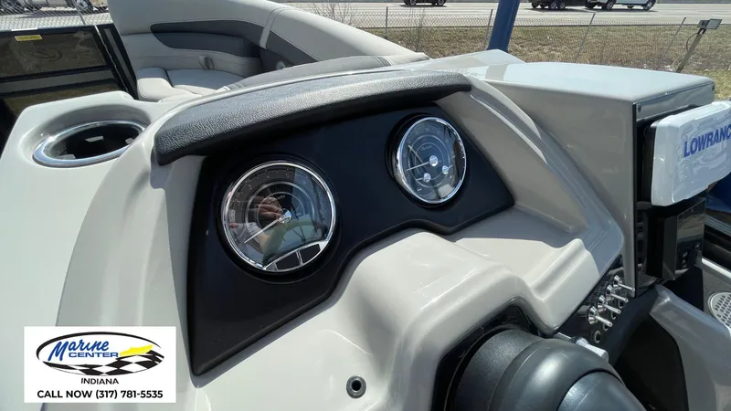 Slide: The Image of Barletta Cabrio 22U 2025 - 25