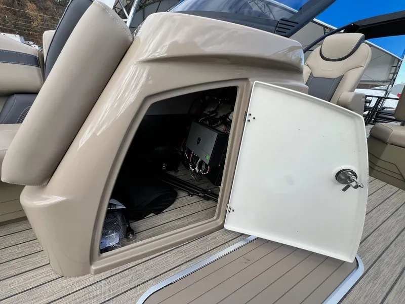 Slide: The Image of Sylvan L3 DLZ Tritoon 2025 - 18