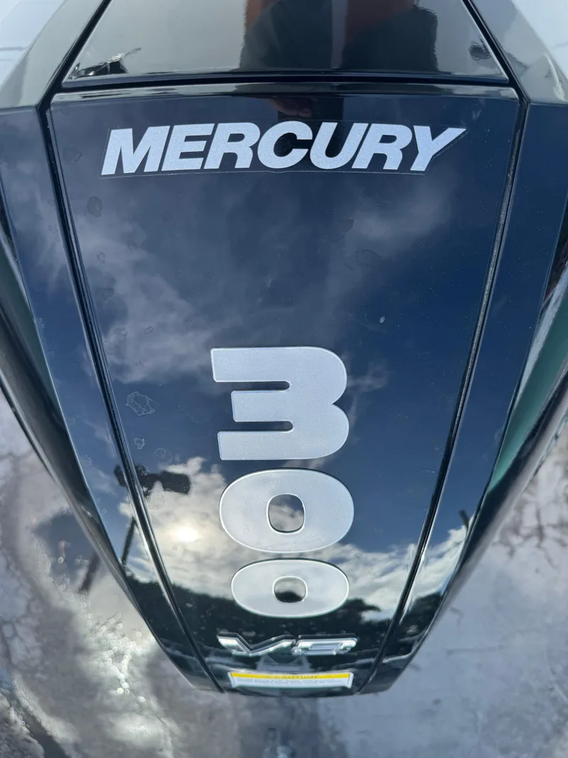 Slide: The Image of Mercury 300 outboard engine on 2025 Wellcraft 243 Fisherman boat. - 4