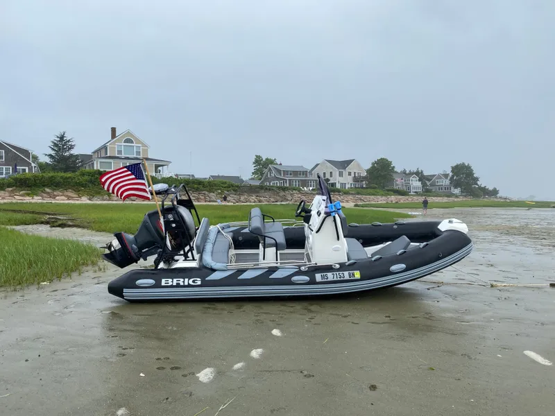 Slide: The Image of Brig Navigator 570 2020 - 5