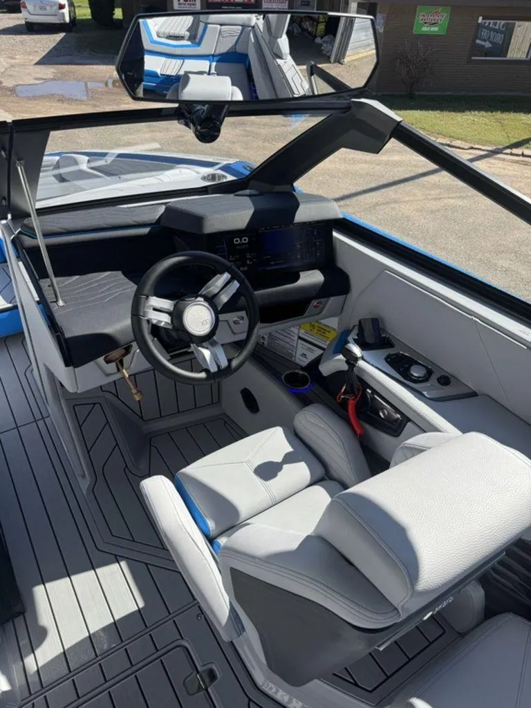Slide: The Image of Nautique Super Air Nautique G23 2025 - 16