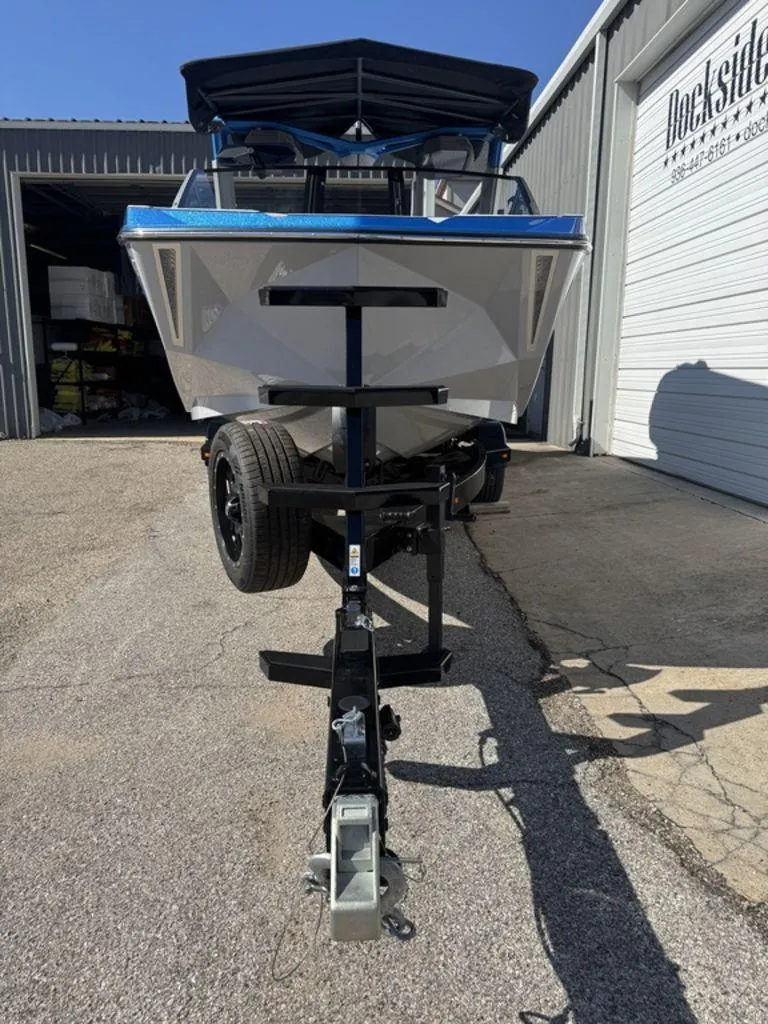 Slide: The Image of Nautique Super Air Nautique G23 2025 - 2