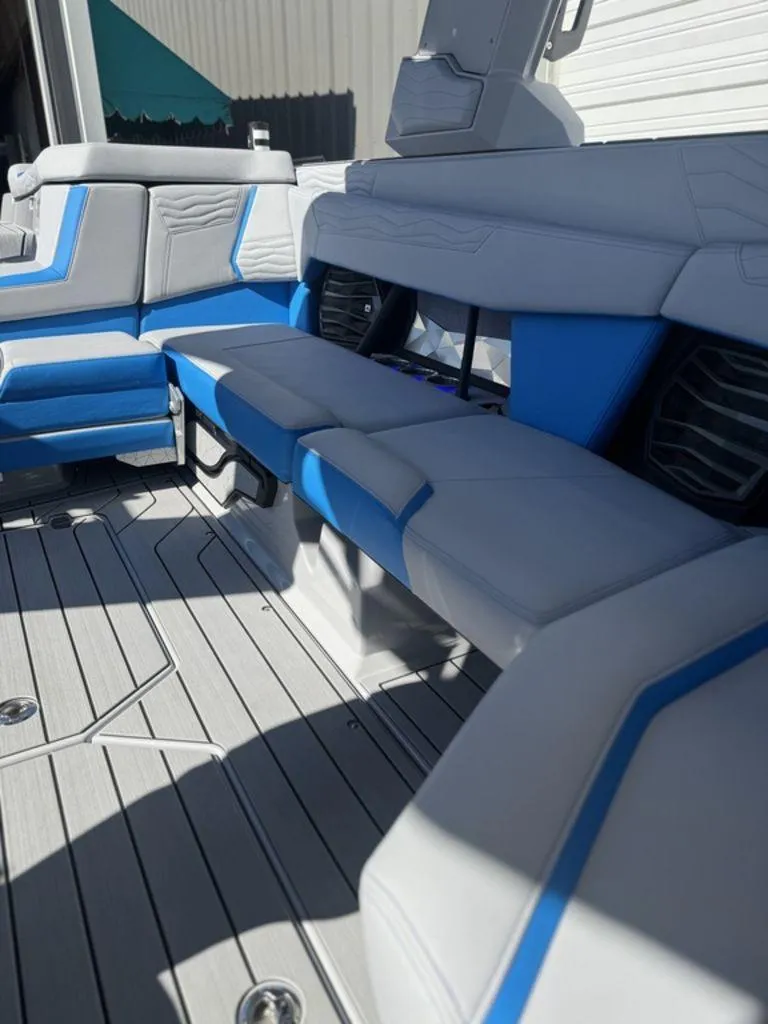 Slide: The Image of Nautique Super Air Nautique G23 2025 - 20