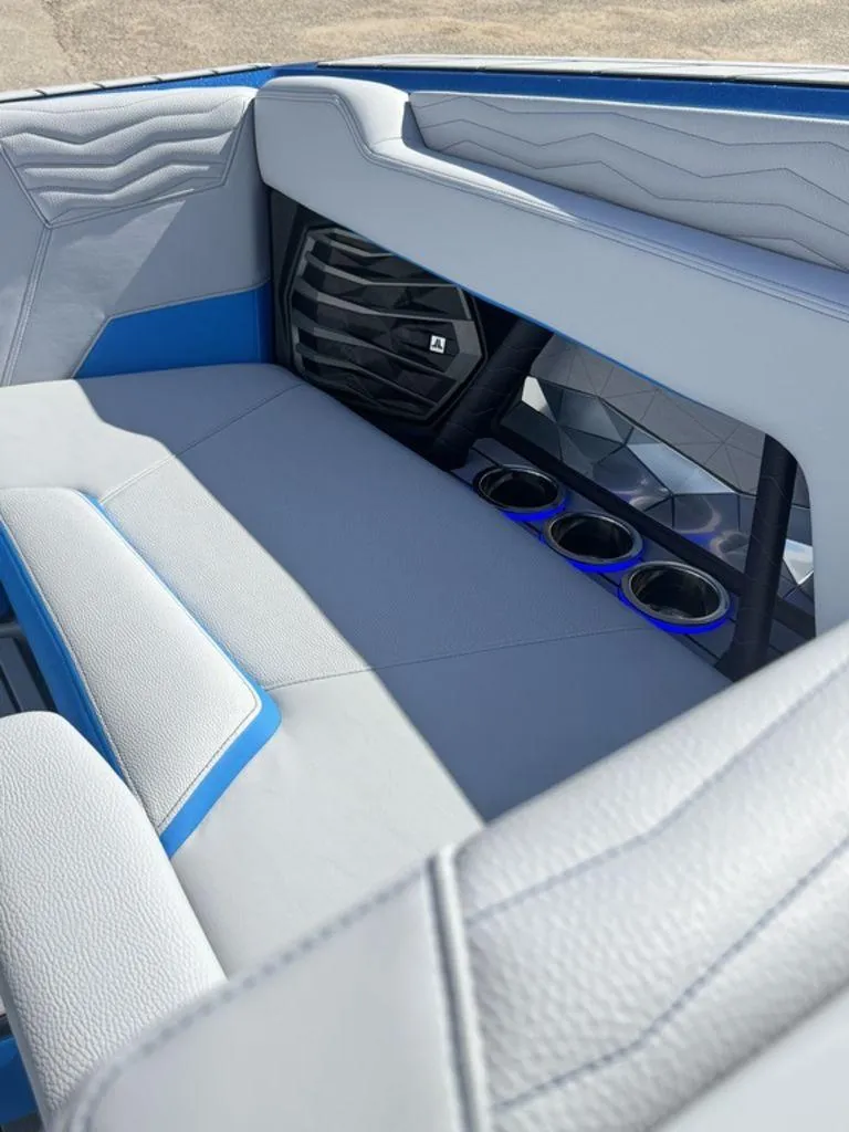 Slide: The Image of Nautique Super Air Nautique G23 2025 - 24