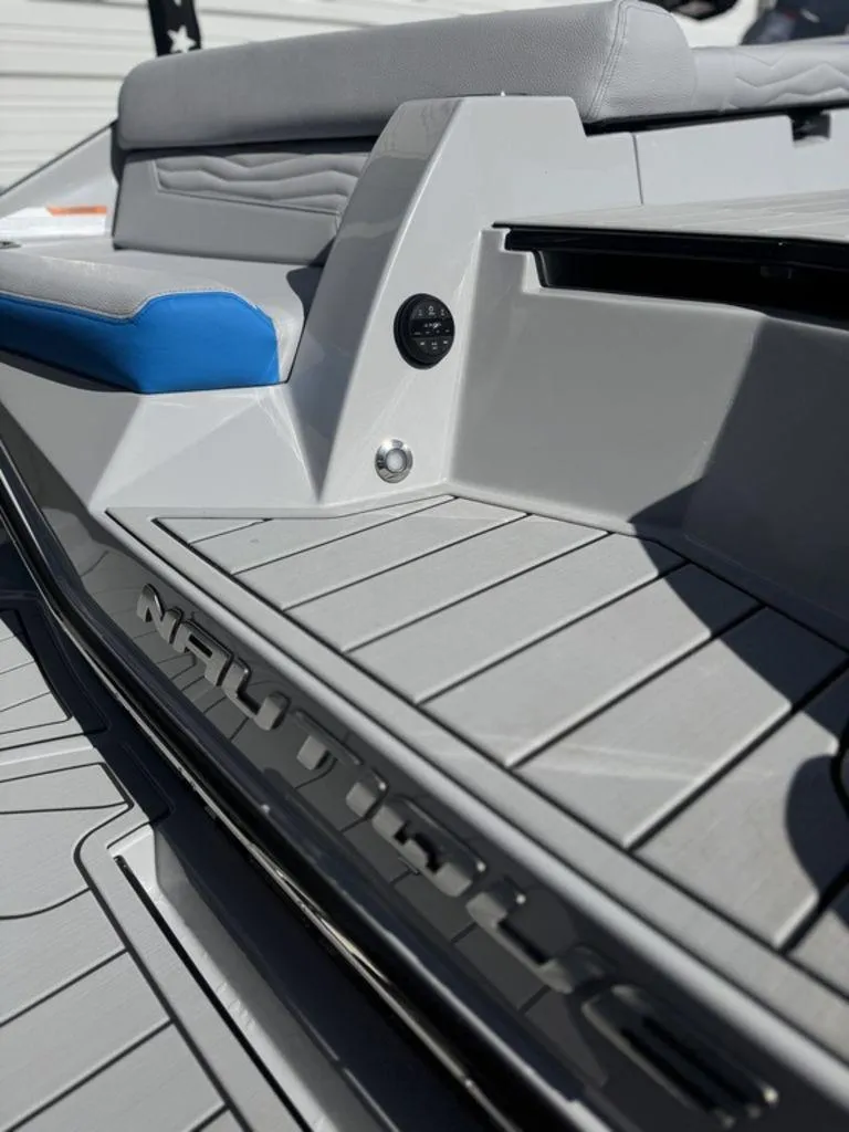 Slide: The Image of Nautique Super Air Nautique G23 2025 - 8