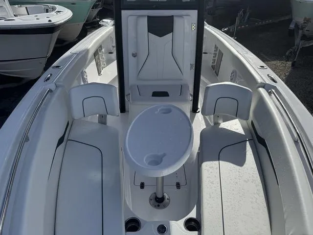 Slide: The Image of Wellcraft 243 Fisherman 2025 - 25