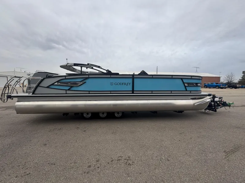 Slide: The Image of Aqua 275 CBE 2025 - 3