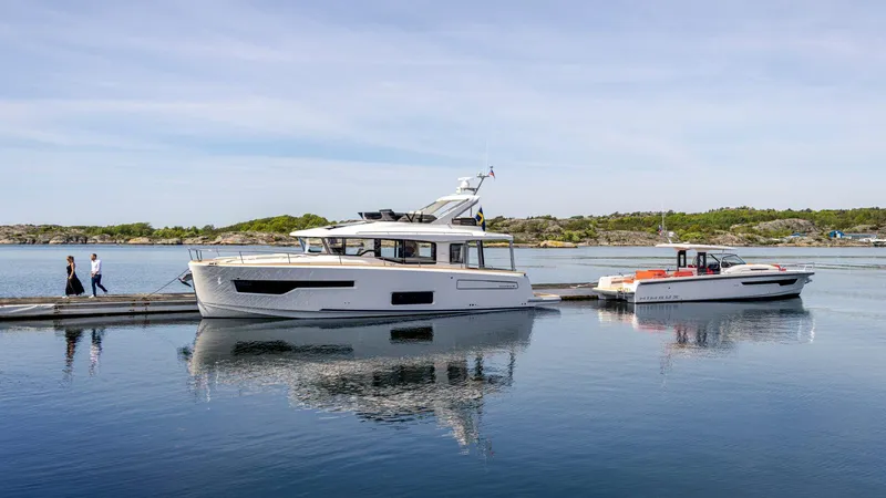 Slide: The Image of Nimbus 495 Flybridge 2025 - 63