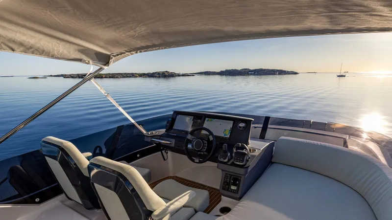 Slide: The Image of Nimbus 495 Flybridge 2025 - 64