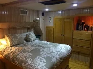 Slide: The Image of Expedition custom 2000 - 61