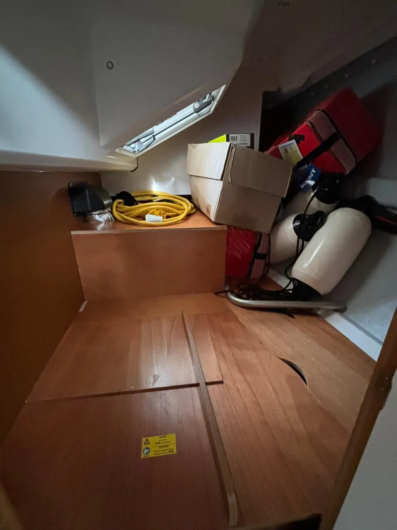 Slide: The Image of Garage - 9