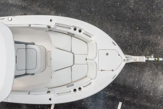 Slide: The Image of Sea Fox 228 Commander 2025 - 24