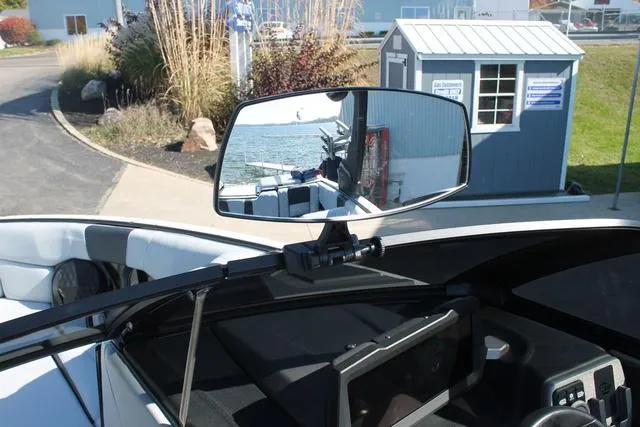 Slide: The Image of Malibu Wakesetter 22 LSV 2023 - 15