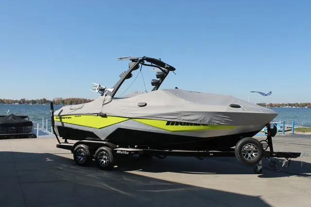 Slide: The Image of Malibu Wakesetter 22 LSV 2023 - 4