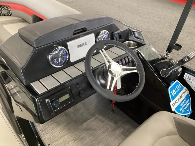 Slide: The Image of Premier 230 SunSation Angler 2025 - 19