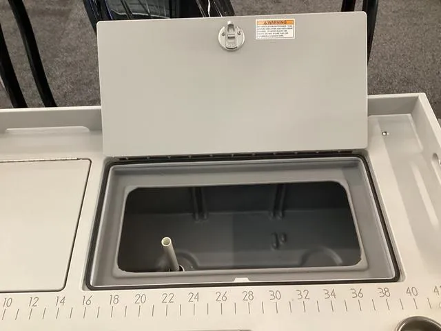 Slide: The Image of Premier 230 SunSation Angler 2025 - 23