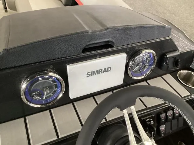 Slide: The Image of Premier 230 SunSation Angler 2025 - 27