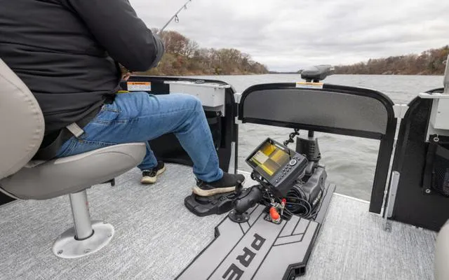 Slide: The Image of Premier 230 SunSation Angler 2025 - 8