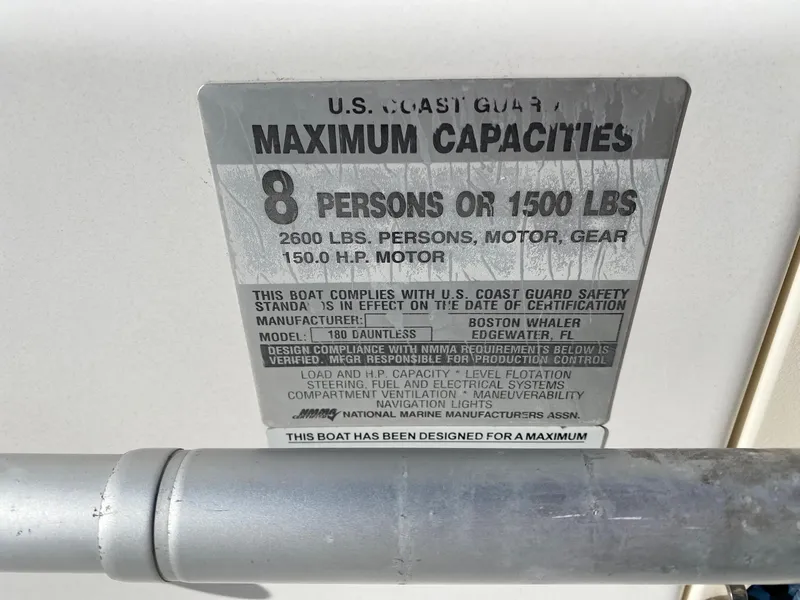 Slide: The Image of Boston Whaler 180 Dauntless 2005 - 17