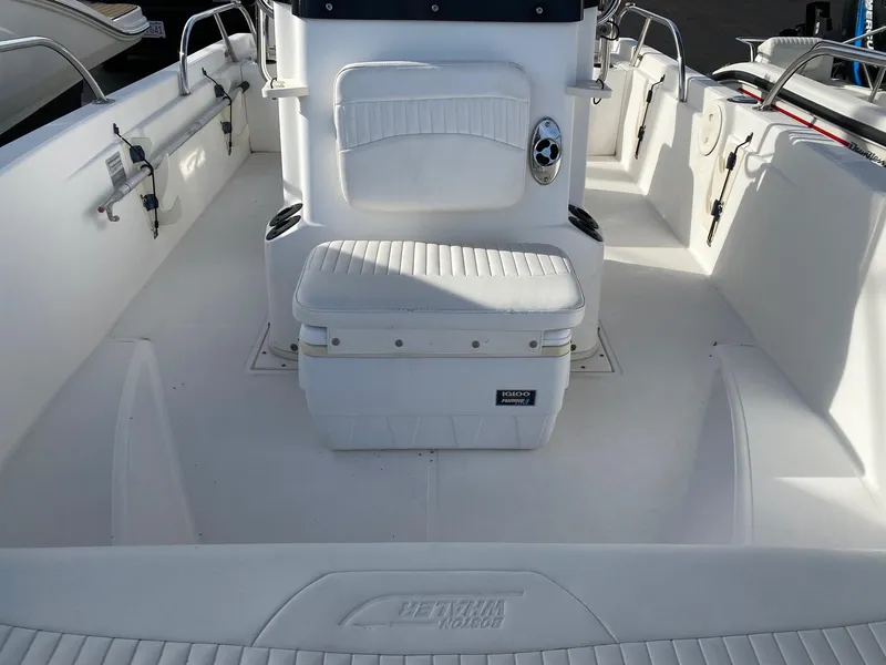 Slide: The Image of Boston Whaler 180 Dauntless 2005 - 6