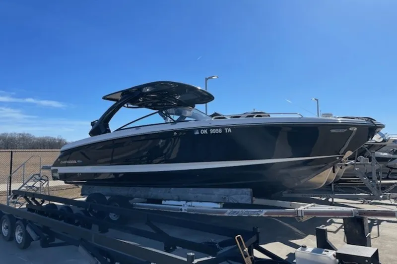 Slide: The Image of Chaparral 30 Surf 2023 - 0