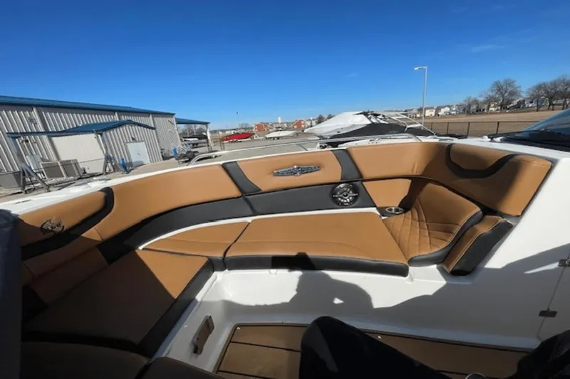 Slide: The Image of Chaparral 30 Surf 2023 - 13