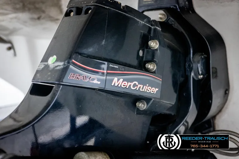 Slide: The Image of Crownline Boats 230 LS 2006 - 51