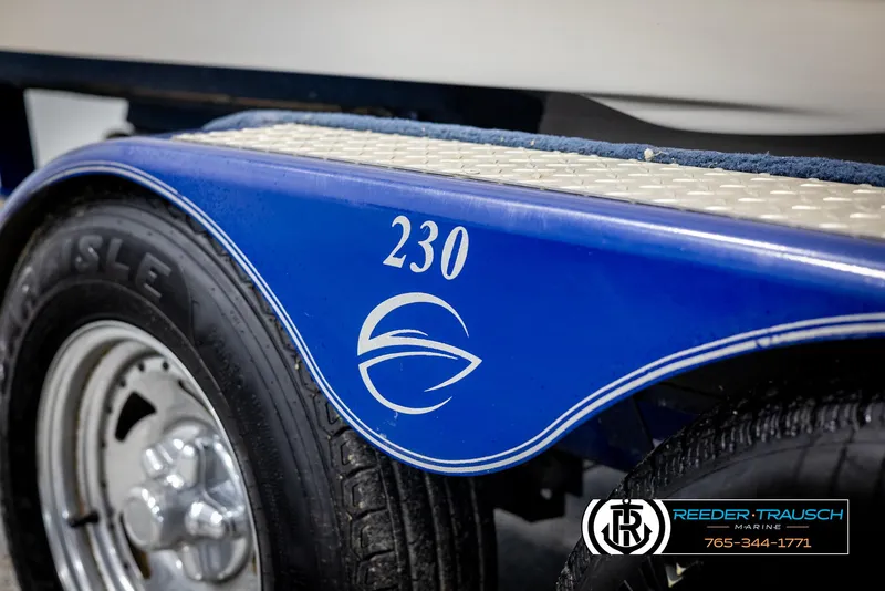 Slide: The Image of Crownline Boats 230 LS 2006 - 57