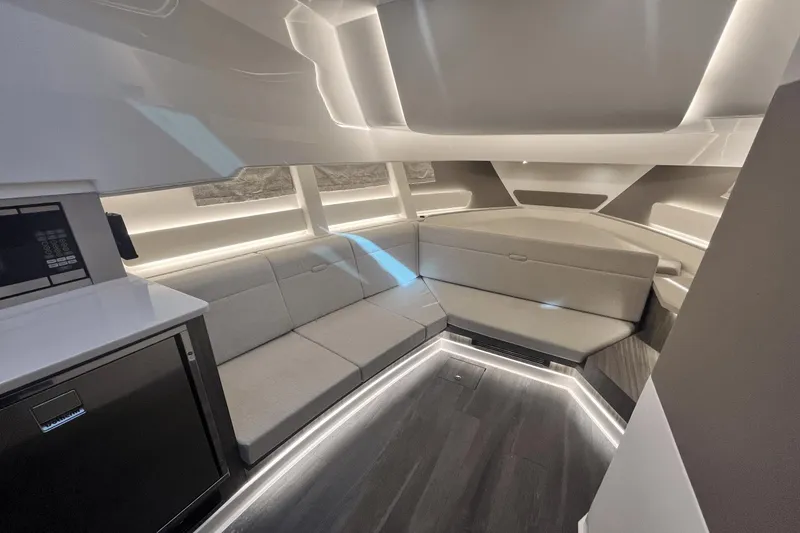 Slide: The Image of Sea Ray Sundancer 370 Outboard 2024 - 25