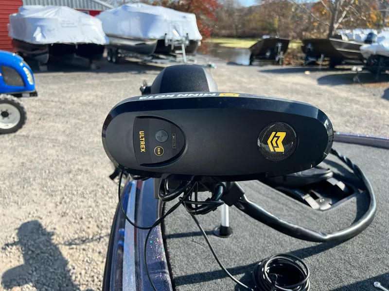 Slide: The Image of Skeeter ZX200 2025 - 13