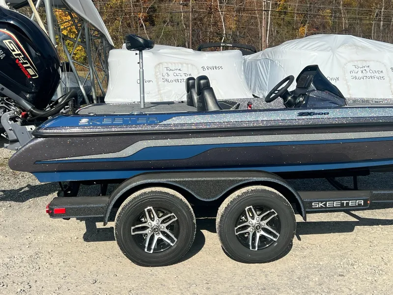 Slide: The Image of Skeeter ZX200 2025 - 35