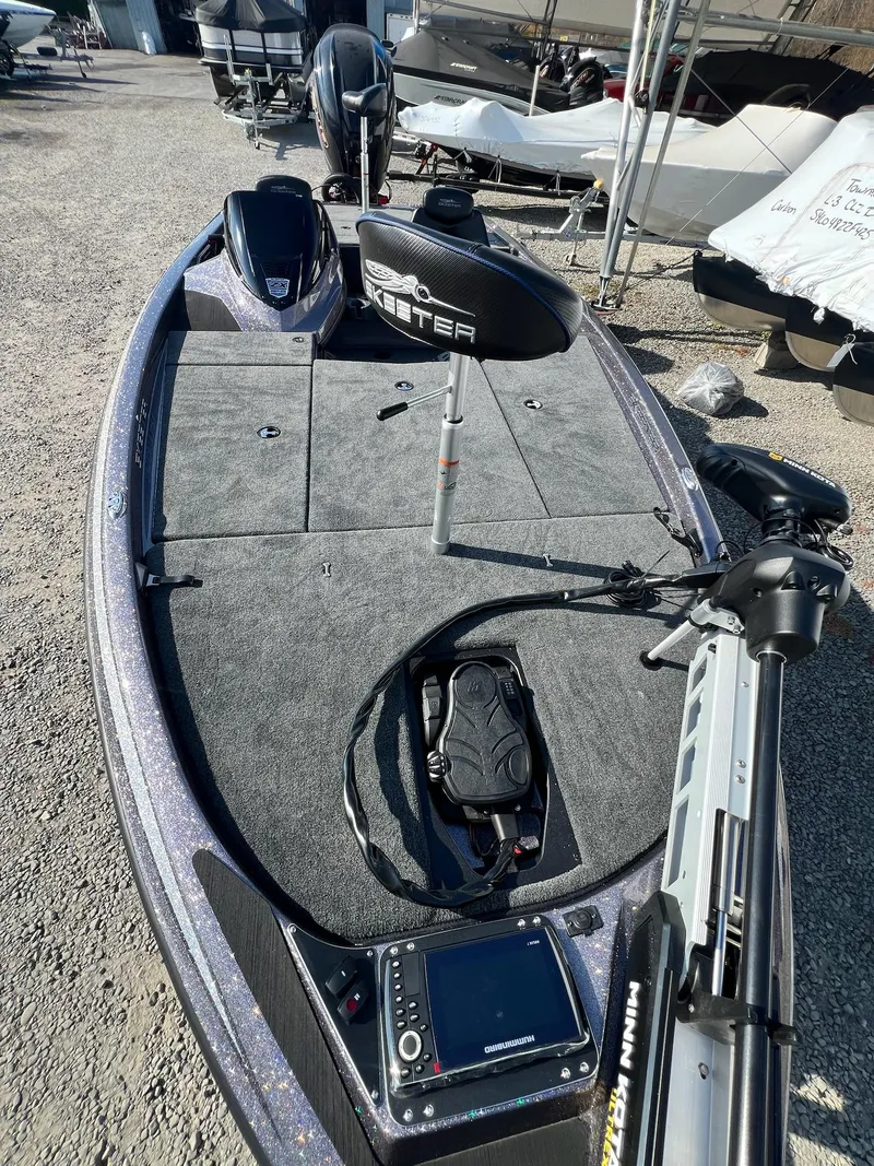 Slide: The Image of Skeeter ZX200 2025 - 9