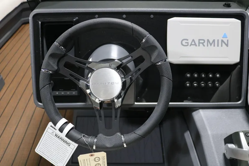 Slide: The Image of Manitou Explore 24 Max Navigator 2025 - 15