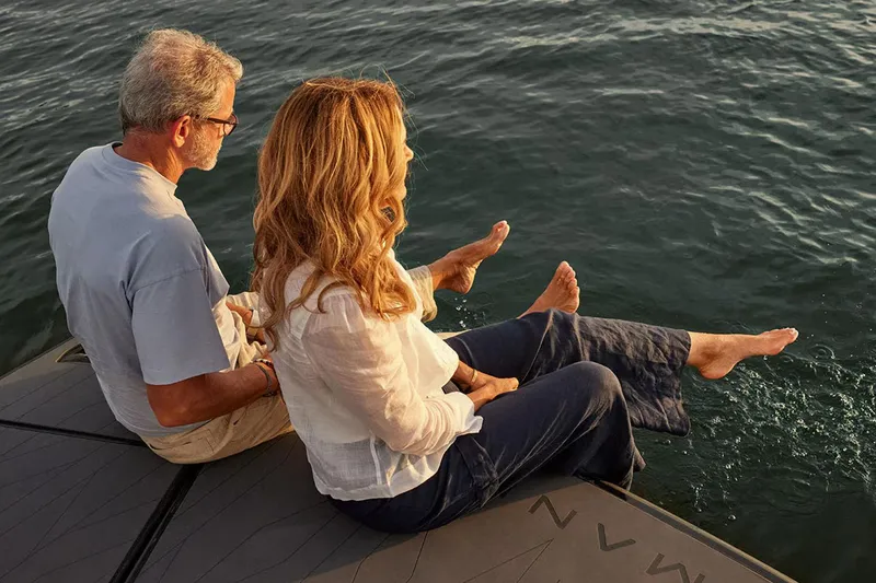 Slide: The Image of Manitou Explore 24 Max Navigator 2025 - 45