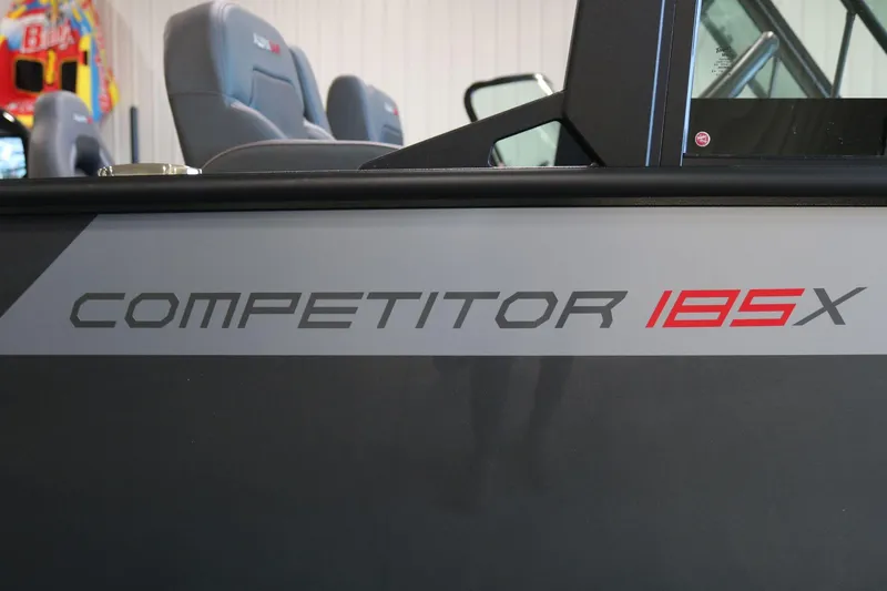 Slide: The Image of Alumacraft Competitor 185X Sport 2025 - 23