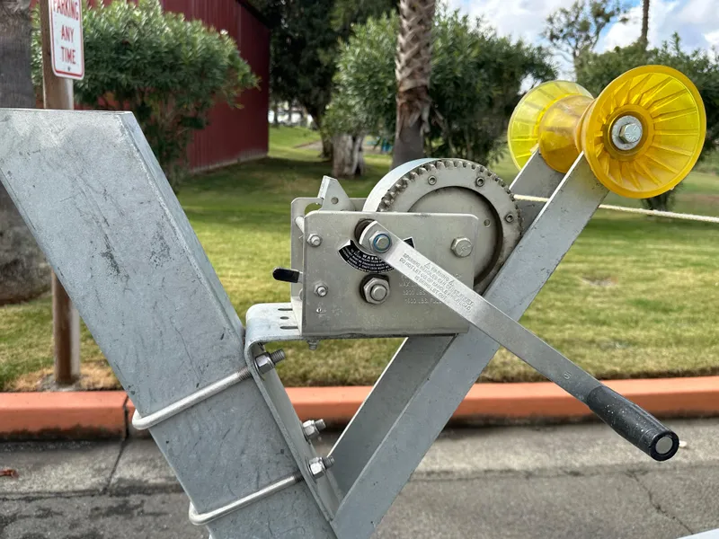 Slide: The Image of Trailer winch - 24