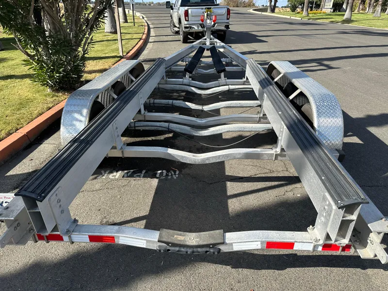 Slide: The Image of Trailer - 4