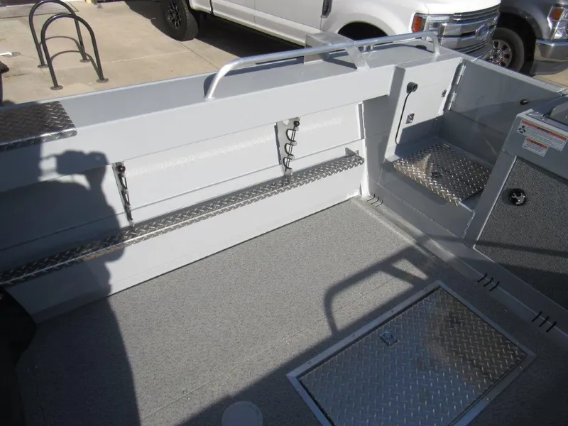 Slide: The Image of Hewescraft 210 Sea Runner ET 2026 - 10