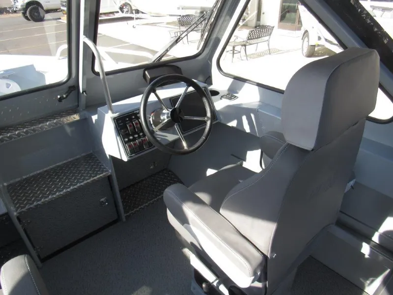 Slide: The Image of Hewescraft 210 Sea Runner ET 2026 - 12