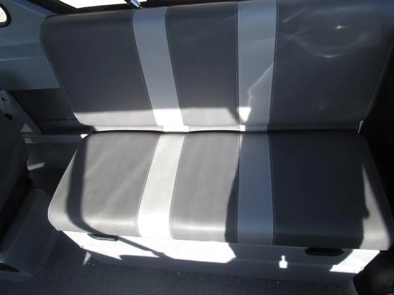 Slide: The Image of Hewescraft 210 Sea Runner ET 2026 - 15