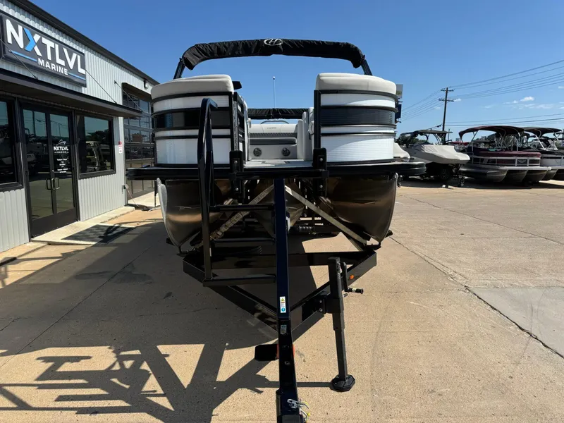 Slide: The Image of 2022 Harris Sunliner 250 pontoon boat at NXT LVL Marine dealership. - 6