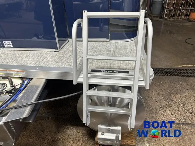 Slide: The Image of 2025 Tahoe Sport 23' Fish & Cruise boat ladder, displayed at Boat World showroom. - 47