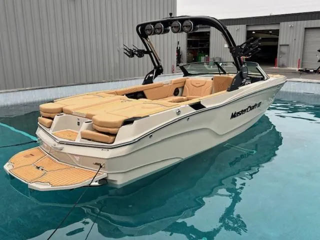 Slide: The Image of MasterCraft XT25 2025 - 5