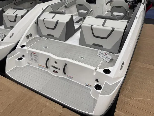 Slide: The Image of Yamaha SX220 2025 - 3