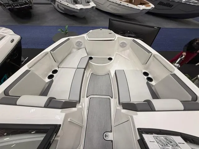 Slide: The Image of Yamaha SX220 2025 - 16