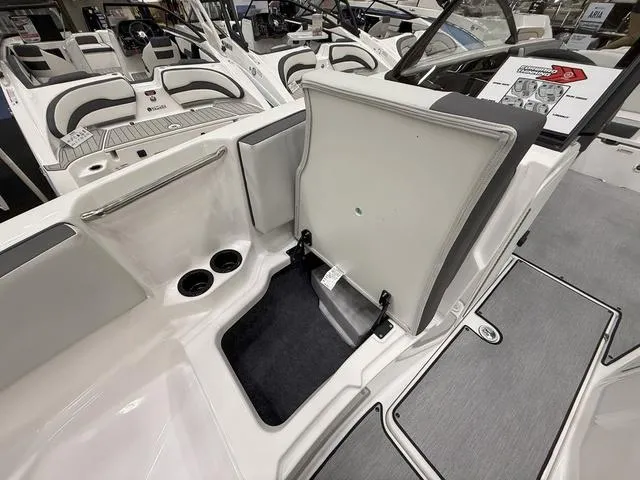 Slide: The Image of Yamaha SX220 2025 - 20