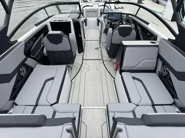 Slide: The Image of Yamaha 255XD 2025 - 5