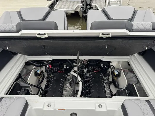 Slide: The Image of Yamaha 255XD 2025 - 7