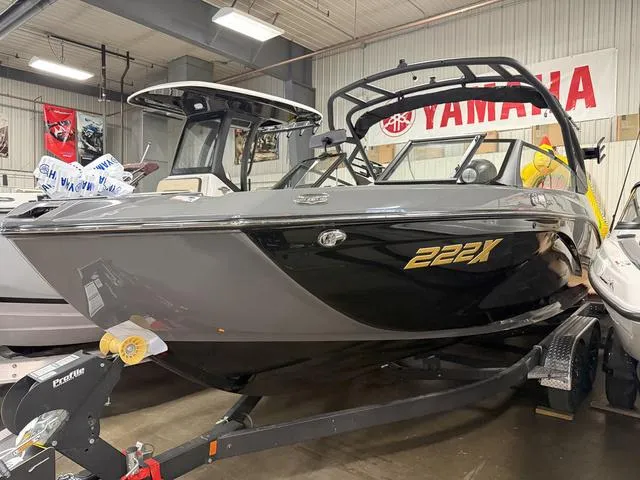 The Image of Yamaha 222XD 2025 - 1