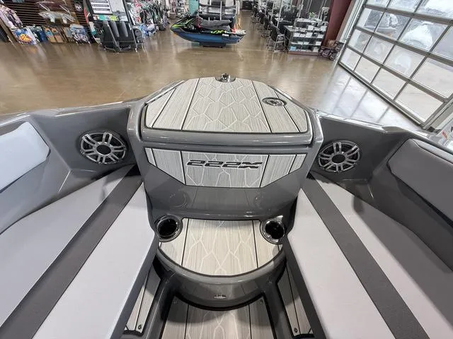 Slide: The Image of 2025 Yamaha Boats 222XE interior with sleek design and modern features. - 23